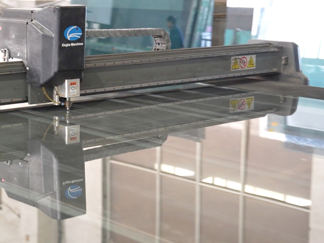 Станок для резки стекла с ЧПУ для точной обработки стекла