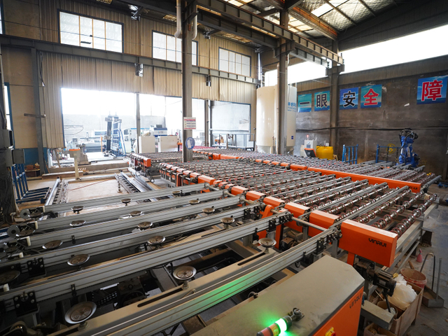 Высокопроизводительная линия по обработке закаленного и изолированного стекла